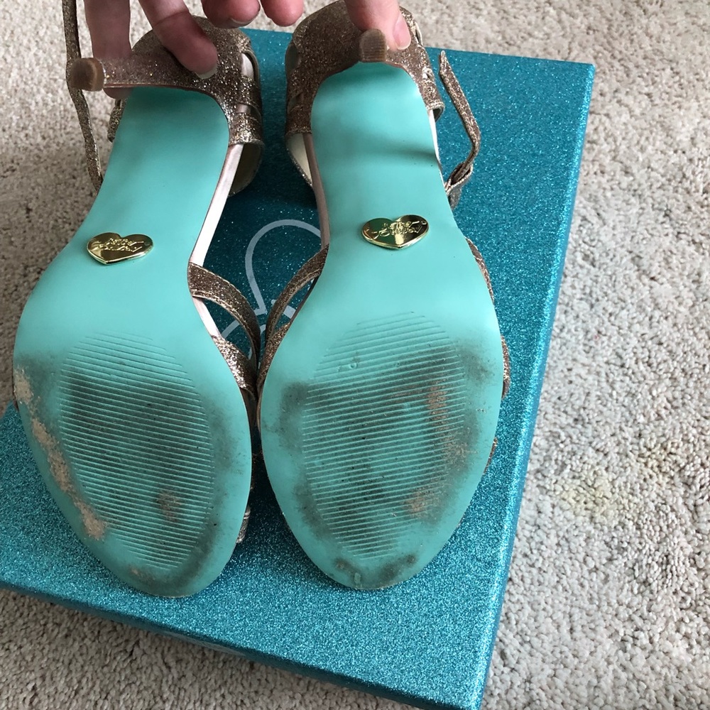 Heels - Picture 4 of 4